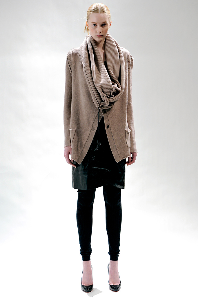 Tess Giberson 2011 ﶬ¸DƬ