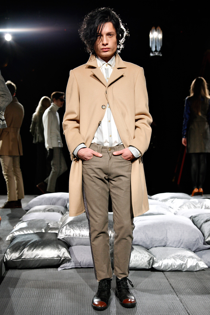 Timo Weiland 2011 ﶬbDƬ
