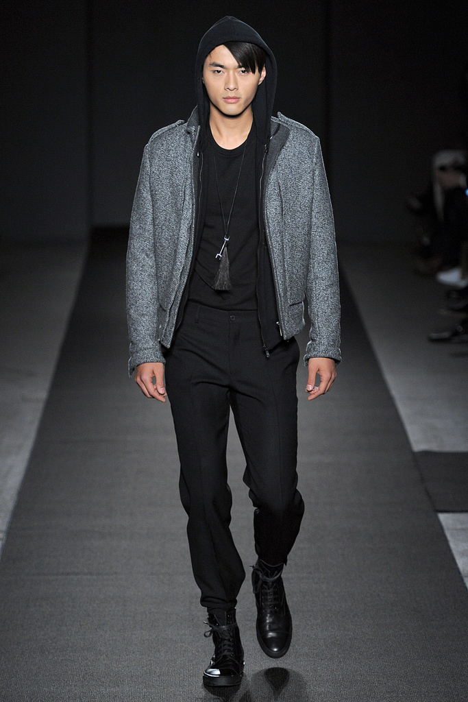 Simon Spurr 2011 ﶬbDƬ