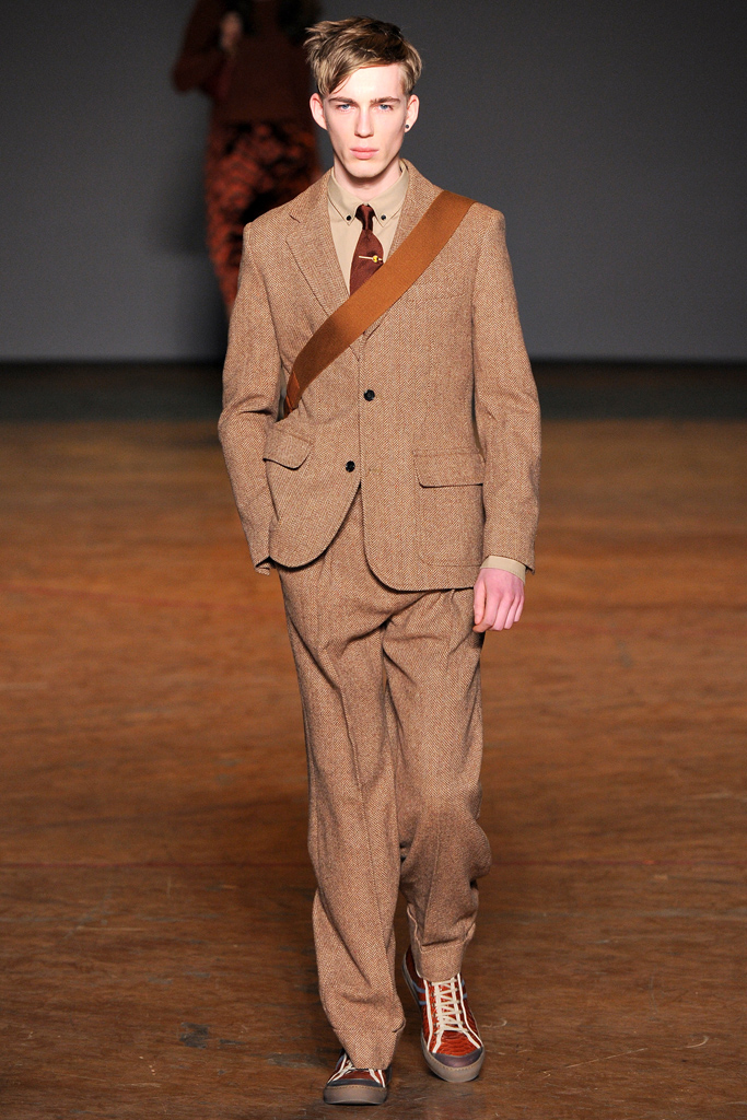Marc by Marc Jacobs  2011 ﶬ¸DƬ