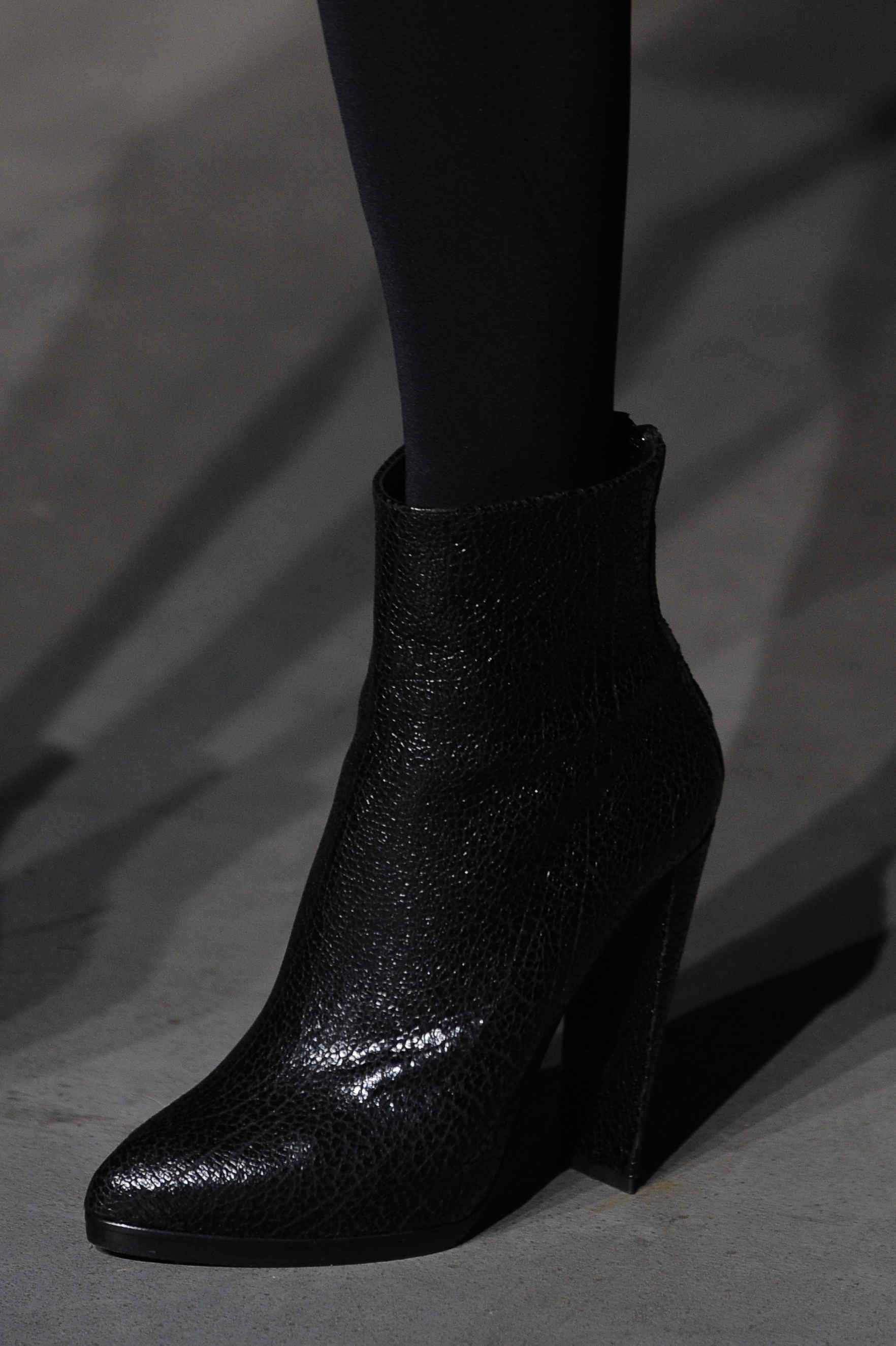 3.1 Phillip Lim 2011ﶬŮʿЬĸDƬ