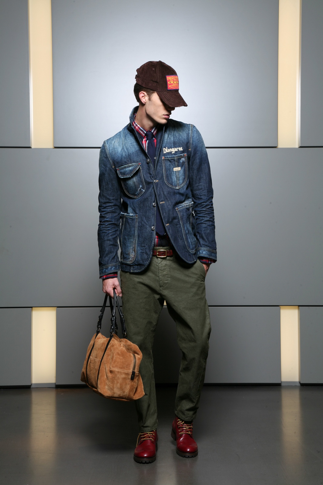 Dsquared2 2011 bDƬ