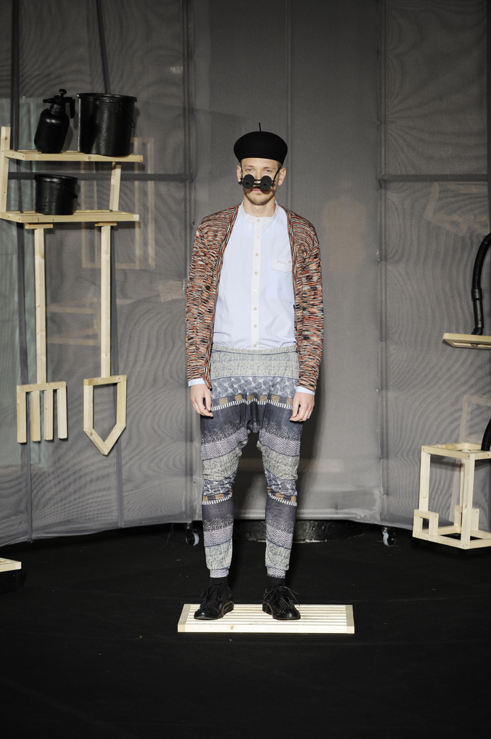 Henrik Vibskov 2012 籾DƬ