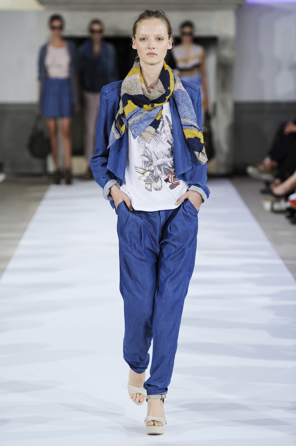 Hugo Boss 2012 籾DƬ
