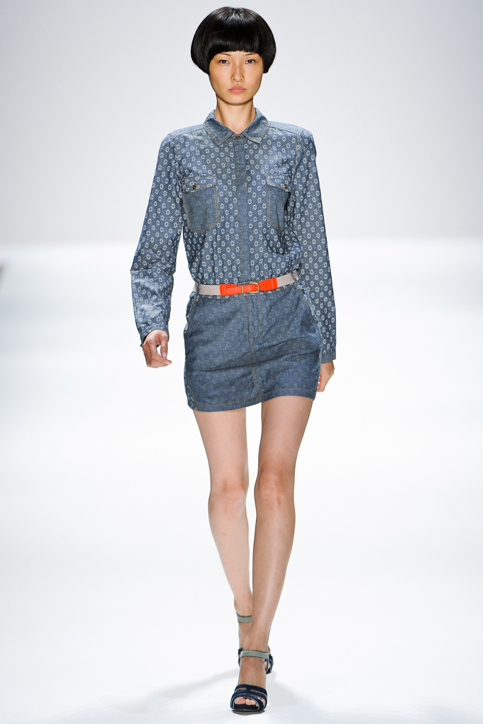 Charlotte Ronson 2012DƬ