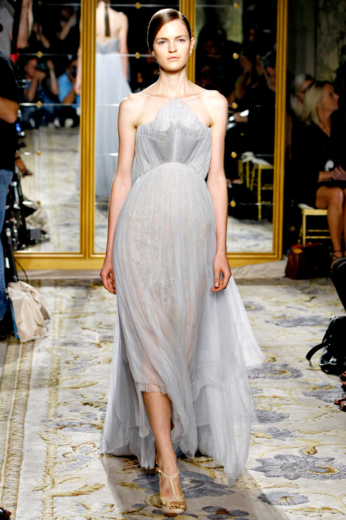 Marchesa 2012DƬ
