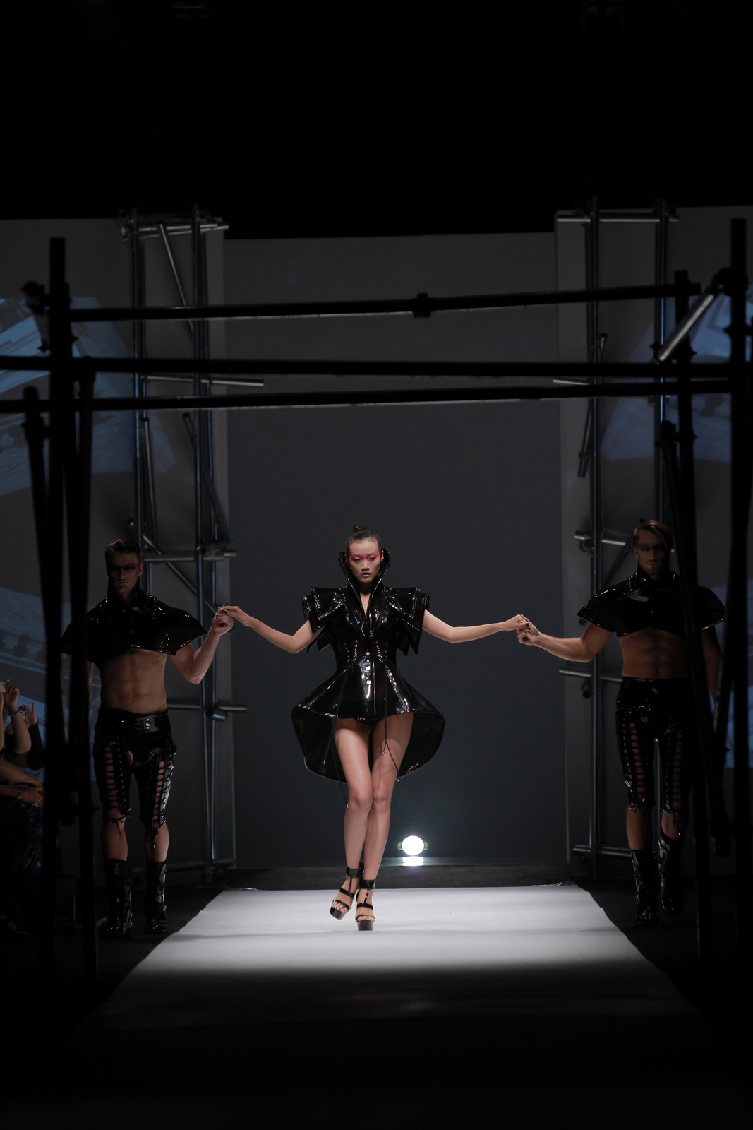 INVERSION 2012 DƬ