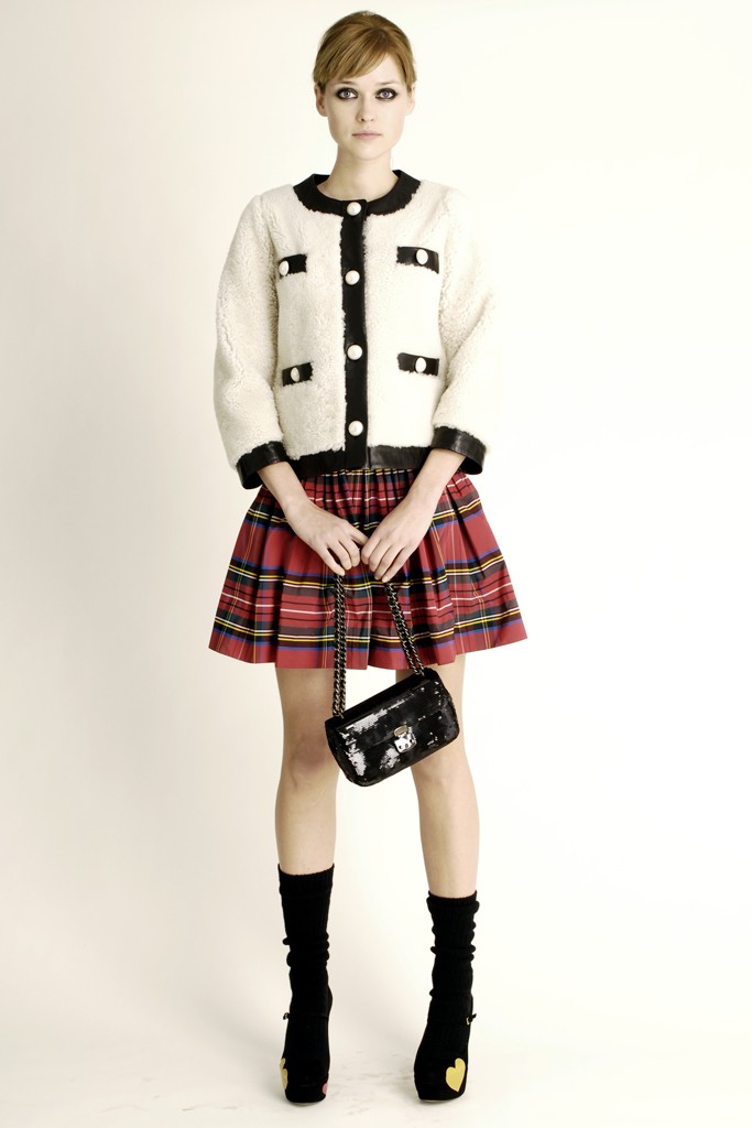 Moschino Cheap & Chic 2012 ϵиDƬ