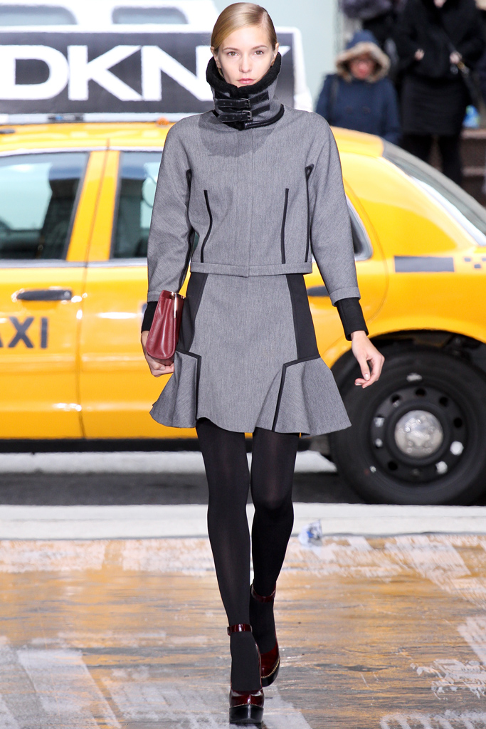 DKNY 2012ﶬ¸DƬ