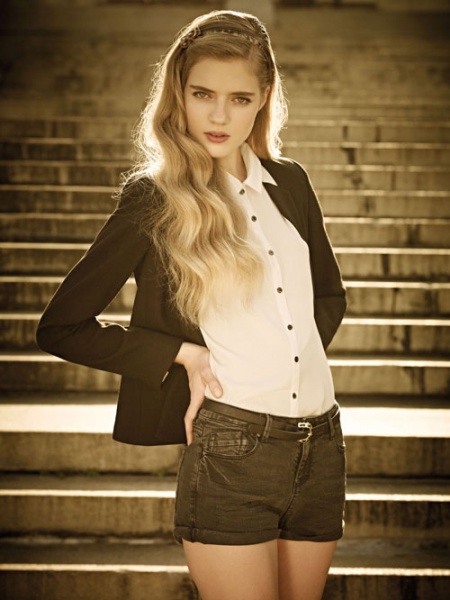 PULL & BEAR 2012 ŮbV DƬ