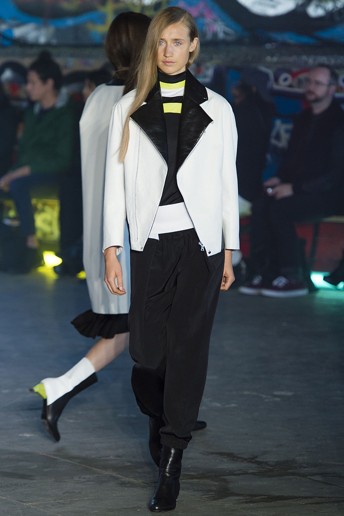Thomas Tait 2013(chng)DƬ