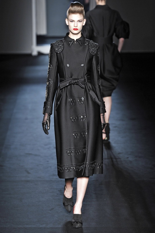 Moschino 09ﶬDƬ