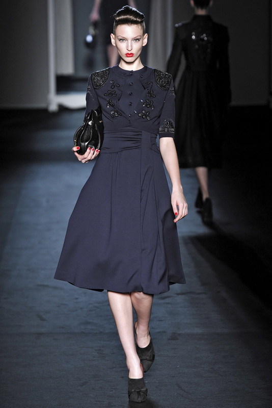 Moschino 09ﶬDƬ