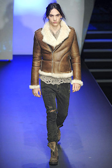 C N C by Costume National 10ﶬDƬ
